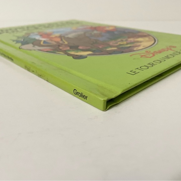 Disney's French Donald Et La Police Montée Une Aventure Au Canada Book - Picture 8 of 16